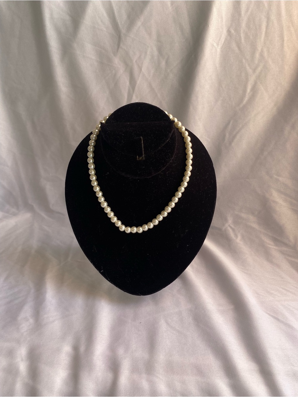 Classic Pearl Necklace - White Pearls